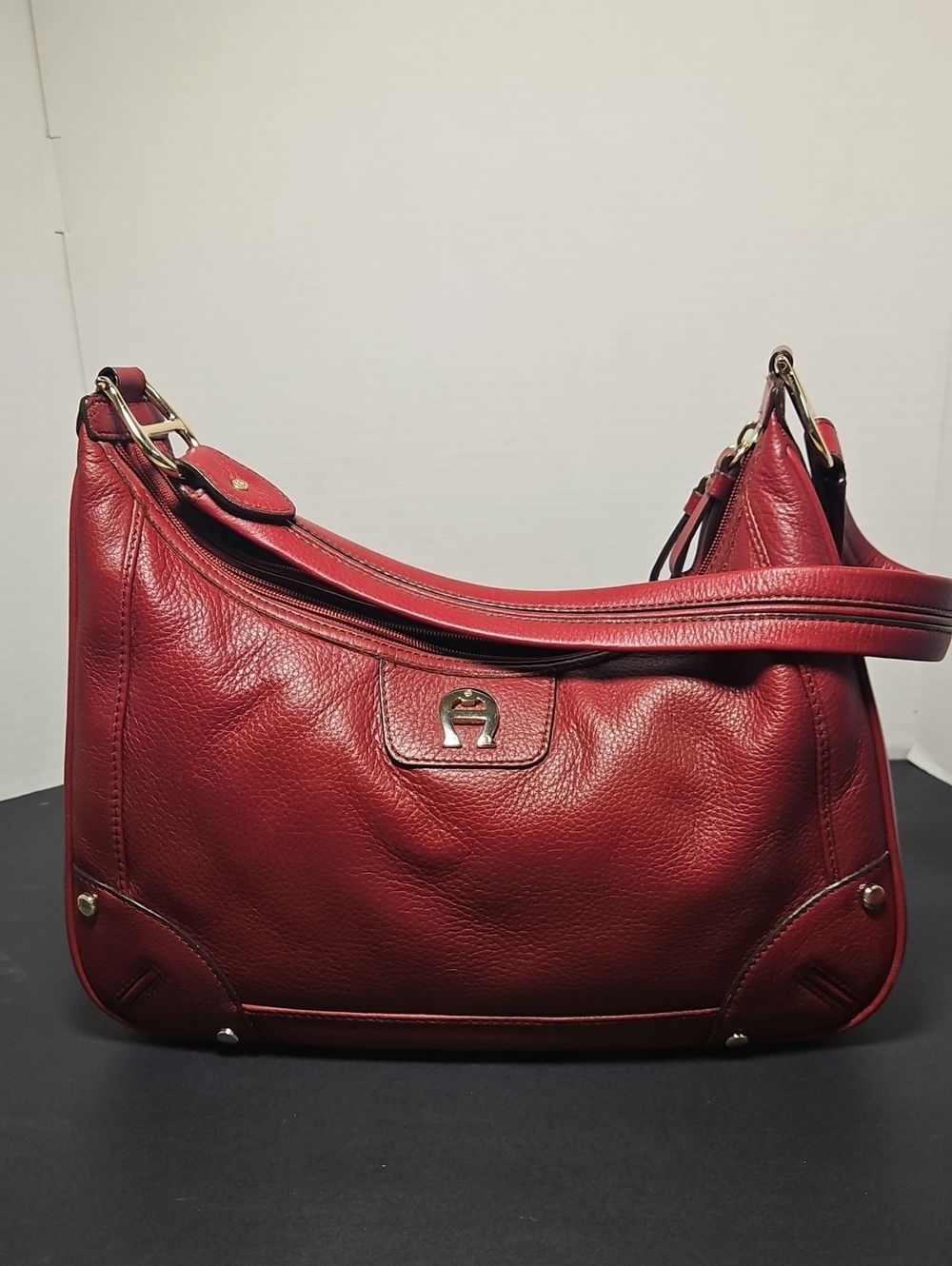 Y2K 2008 Etienne Aigner Red Leather Shoulder Hobo Bag with Gold Accent